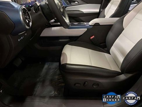 Used 2025 Chevrolet Equinox EV LT w/ Convenience Package image 64