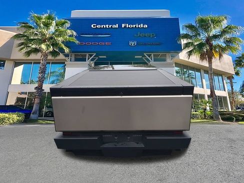 Used 2024 Tesla Cybertruck AWD Crew Cab image 6