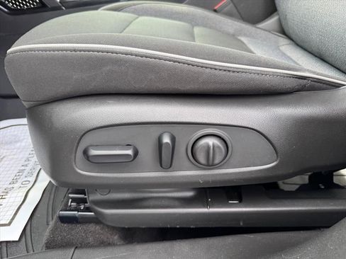 Used 2023 Chevrolet TrailBlazer LT image 14