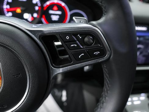 Used 2022 Porsche Cayenne Platinum Edition AWD/4WD image 21