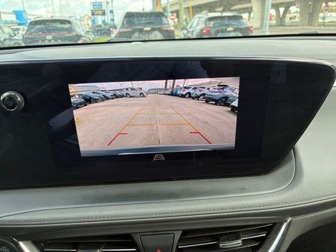 Used 2025 Buick Encore GX Preferred FWD image 17