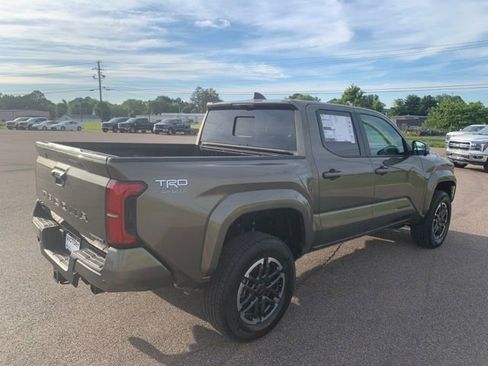 New 2026 Toyota Tacoma TRD Sport AWD/4WD image 7