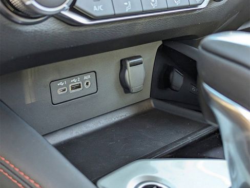 New 2025 Nissan Altima 2.5 SR image 19