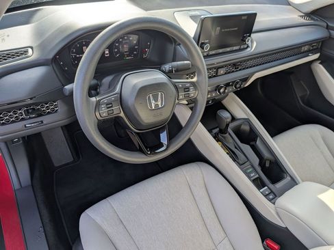 Used 2025 Honda Accord LX image 18
