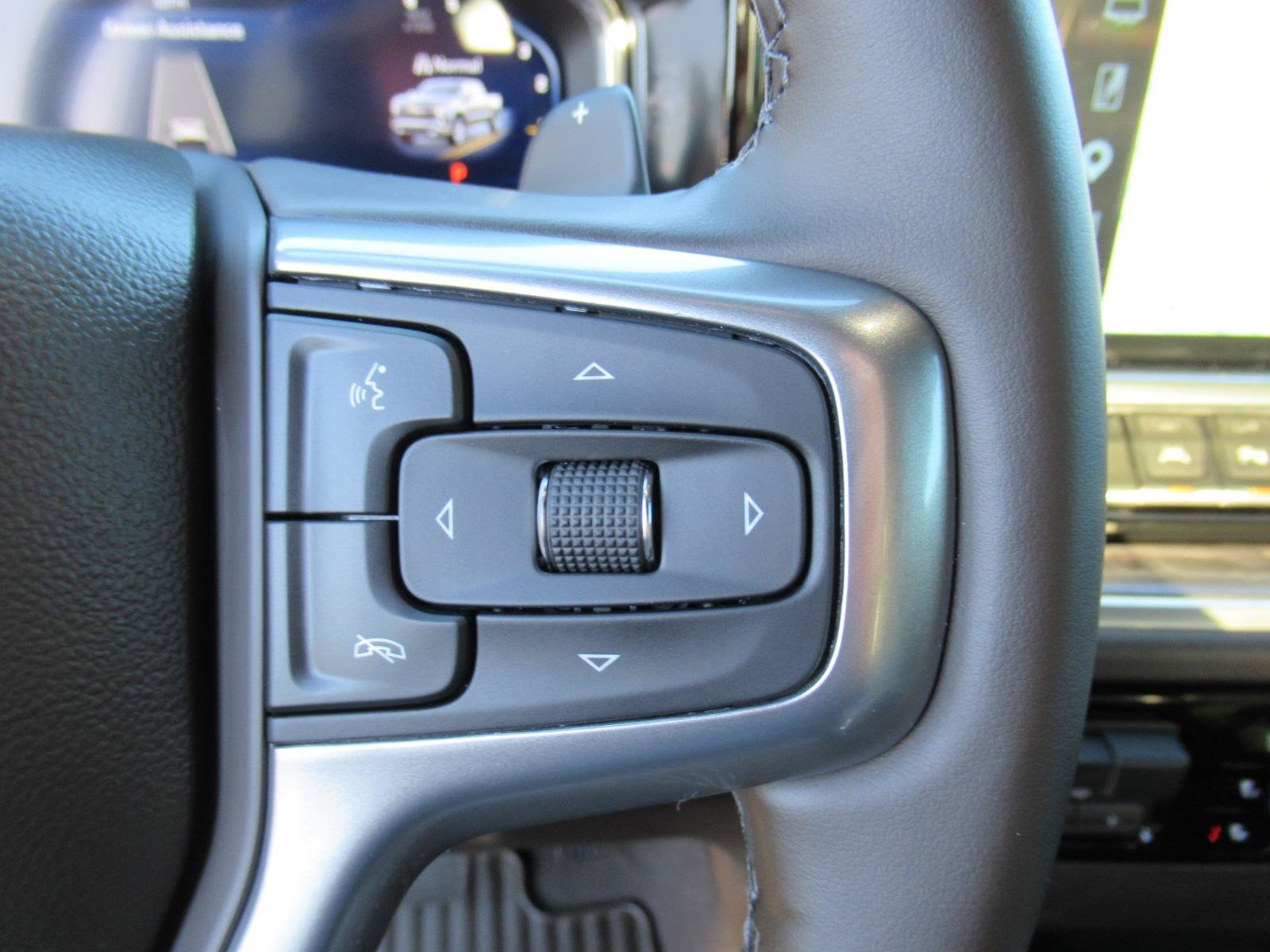 Used 2026 Chevrolet Silverado 1500 LTZ RWD image 28