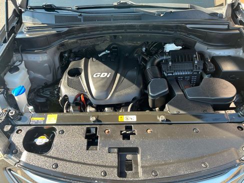 Used 2015 Hyundai Santa Fe Sport image 12