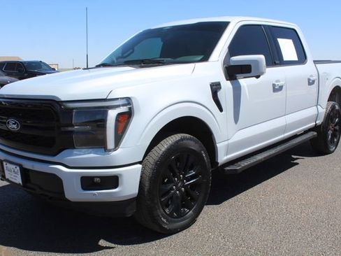 Used 2025 Ford F150 Lariat w/ Equipment Group 501A Mid image 8