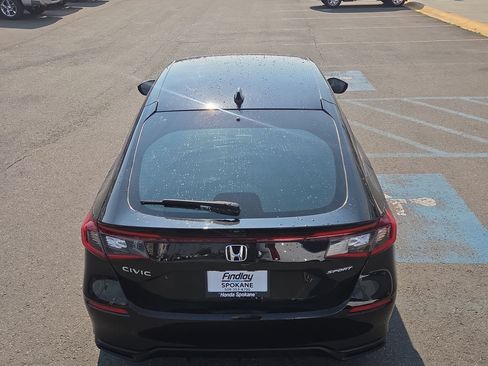 Used 2025 Honda Civic Sport image 10