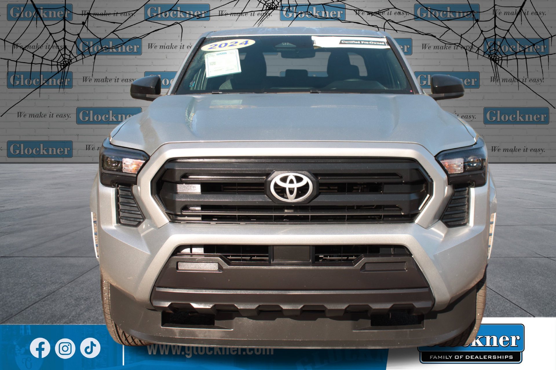 Used 2024 Toyota Tacoma SR AWD/4WD image 2