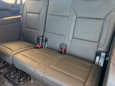 New 2026 Chevrolet Suburban High Country AWD/4WD image 17