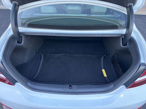 Used 2025 Genesis G70 2.5T image 32