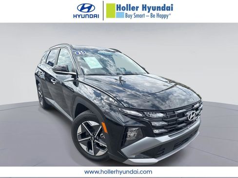 Certified 2025 Hyundai Tucson SEL FWD image 1
