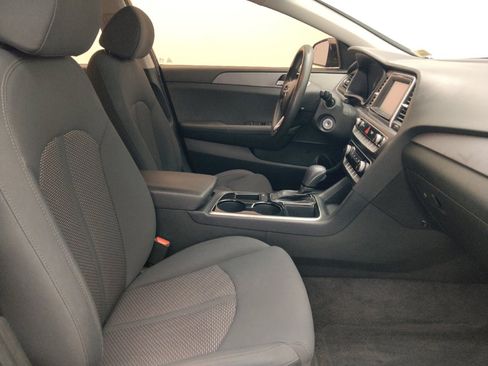 Used 2019 Hyundai Sonata SE w/ Cargo Package FWD image 21