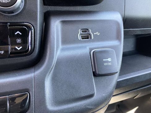 Used 2023 RAM ProMaster 2500 FWD image 25