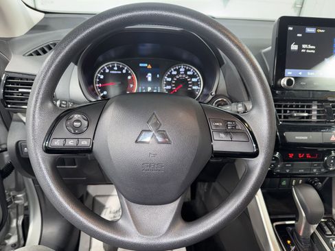Used 2025 Mitsubishi Eclipse Cross LE image 24
