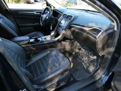 Used 2014 Ford Fusion SE w/ Equipment Group 202A image 23