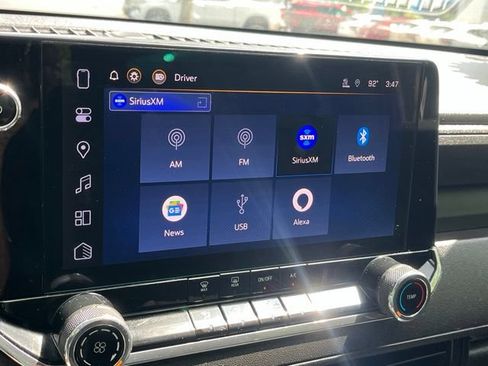 Used 2025 Chevrolet Colorado W/T w/ Advanced Trailering Package AWD/4WD image 15