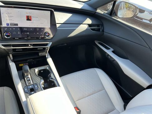 Used 2023 Lexus RX 350 Premium Plus image 15
