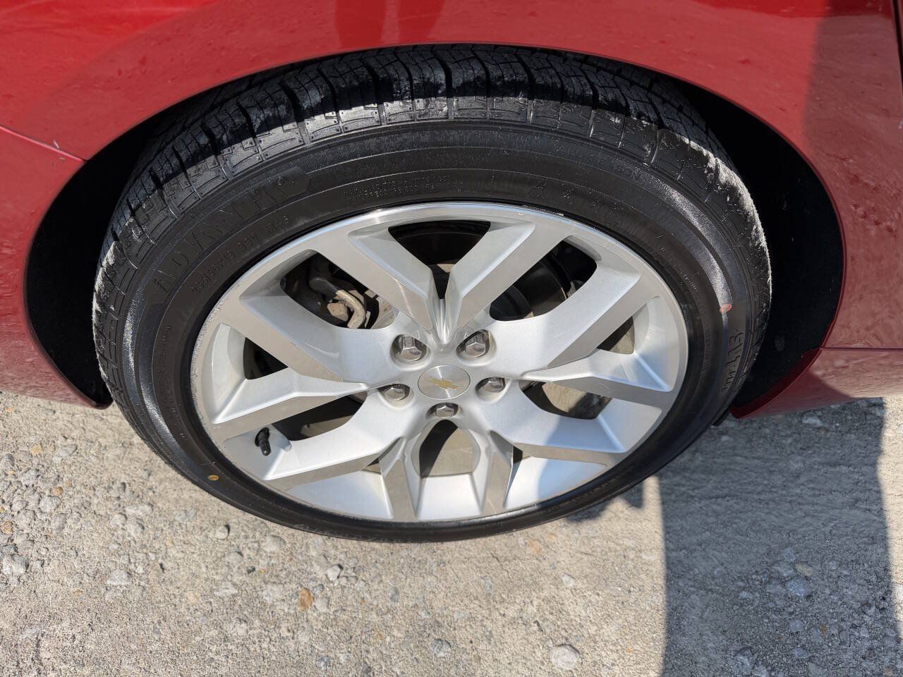 Used 2014 Chevrolet Impala LTZ FWD image 11