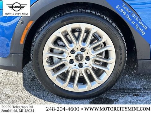 Certified 2025 MINI Cooper 2-Door Hardtop image 11