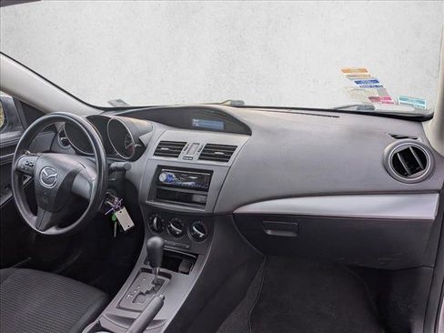 Used 2013 MAZDA MAZDA3 i SV w/ Convenience Pkg image 19