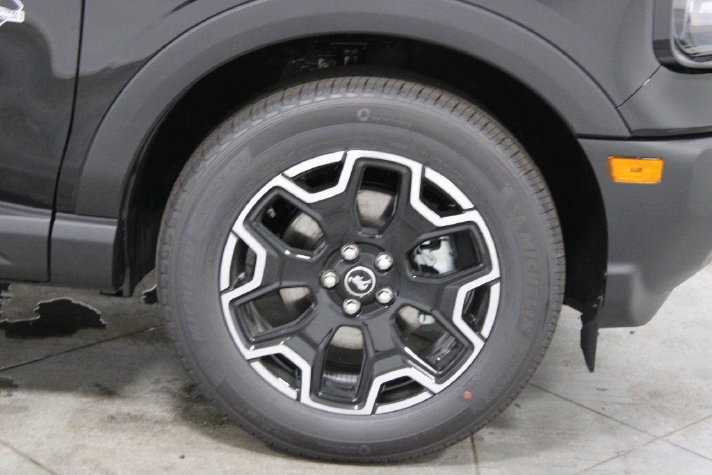 New 2026 Ford Bronco Sport Outer Banks AWD/4WD image 11