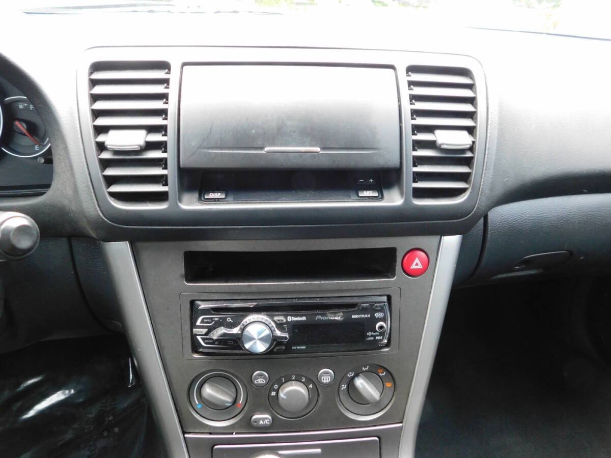 Used 2006 Subaru Outback 2.5i AWD/4WD image 11