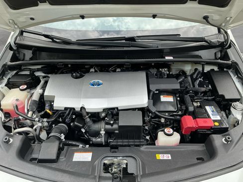 Used 2020 Toyota Prius Prime LE FWD image 18