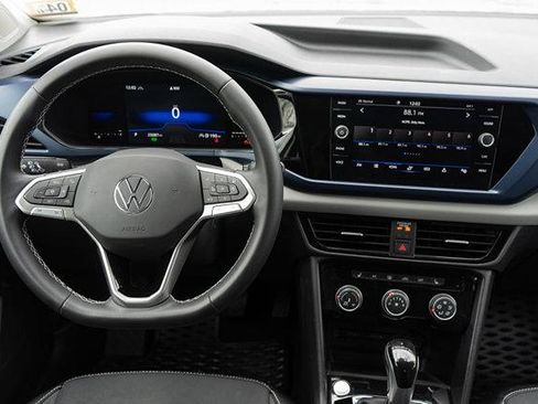 Certified 2023 Volkswagen Taos SE AWD/4WD image 12