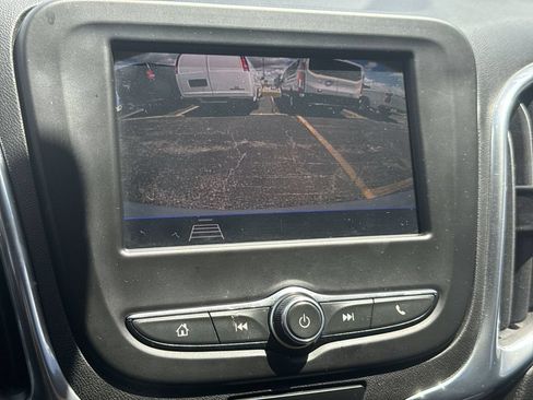 Used 2020 Chevrolet Equinox LT w/ Driver Convenience Package FWD image 18