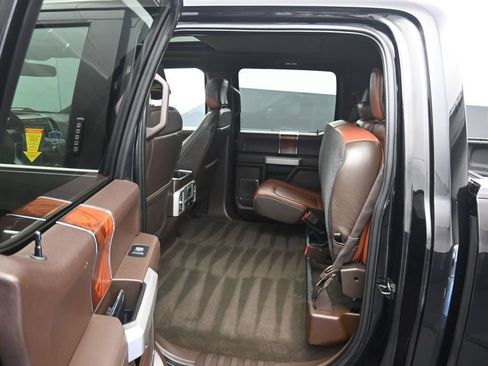 Used 2019 Ford F150 King Ranch w/ Equipment Group 601A Luxury AWD/4WD image 40