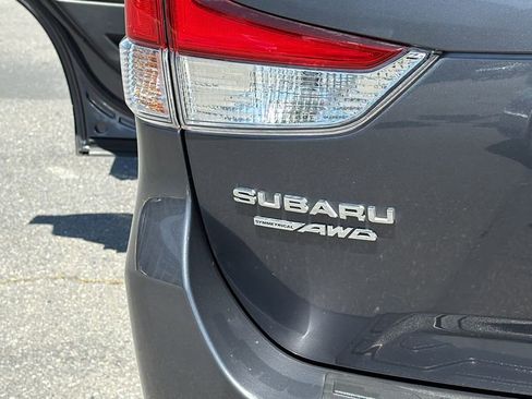 Used 2020 Subaru Forester Premium AWD/4WD image 12