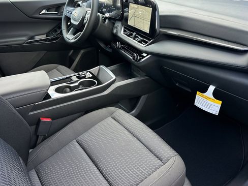 New 2026 Chevrolet Equinox LT w/ Safety and Technology Package image 16