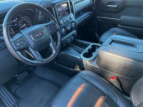 Used 2021 GMC Sierra 1500 AT4 w/ Off-Road Performance Package image 10