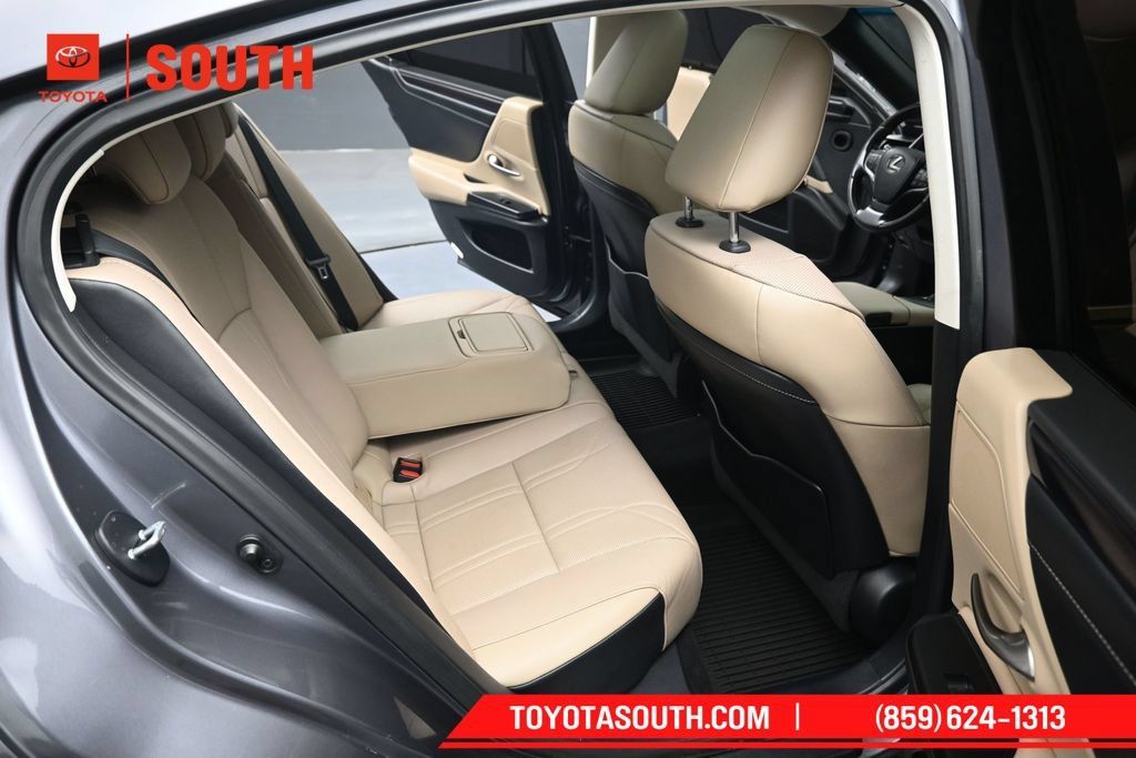 Used 2020 Lexus ES 350 w/ Accessory Package FWD image 31