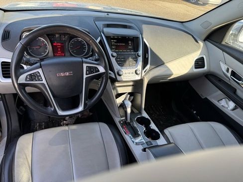 Used 2015 GMC Terrain SLT image 2