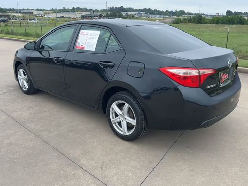 Used 2017 Toyota Corolla LE FWD image 7