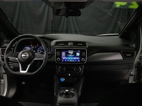 Used 2024 Nissan Leaf S image 21