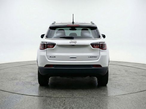 Used 2025 Jeep Compass Limited AWD/4WD image 7