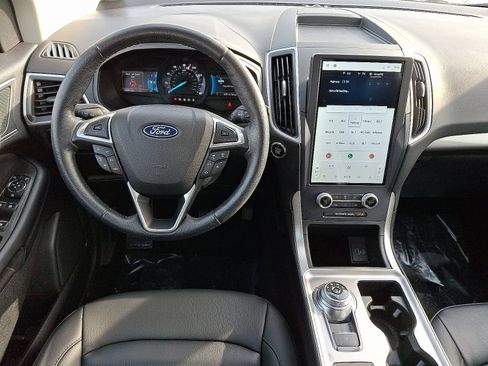 Certified 2023 Ford Edge SEL w/ Convenience Package image 12