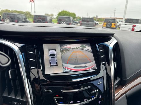 Used 2015 Cadillac Escalade ESV Premium AWD/4WD image 25