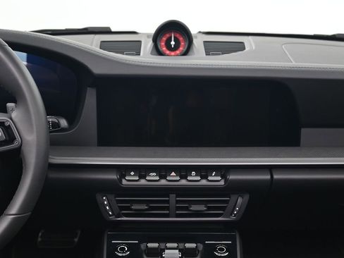 Certified 2025 Porsche 911 Carrera RWD image 9
