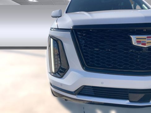 New 2026 Cadillac Escalade Platinum Sport w/ LPO, Floor Liner Package image 21