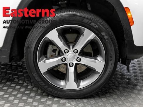Used 2023 Jeep Grand Cherokee 4WD 4xe image 34