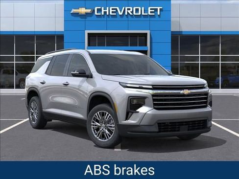 New 2026 Chevrolet Traverse LT w/ Driver Confidence Package image 8