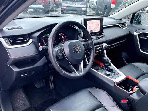 Used 2024 Toyota RAV4 Adventure image 17
