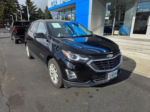 Used 2018 Chevrolet Equinox LT FWD image 1
