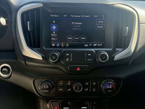 Used 2019 GMC Terrain SLT w/ Preferred Package FWD image 14