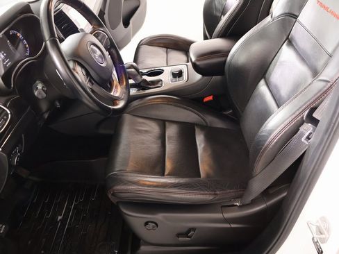 Used 2021 Jeep Grand Cherokee Trailhawk w/ Trailhawk Luxury Group image 12