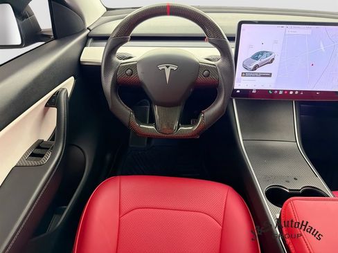 Used 2021 Tesla Model Y Performance AWD/4WD image 29
